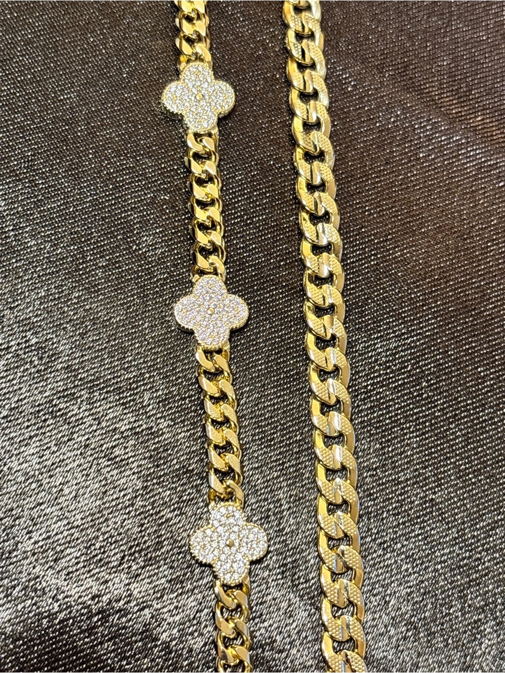 Pretty Bird Yellow Gold Cuban Link & Cuban Clover Link Bracelet - Picture 8 of 9